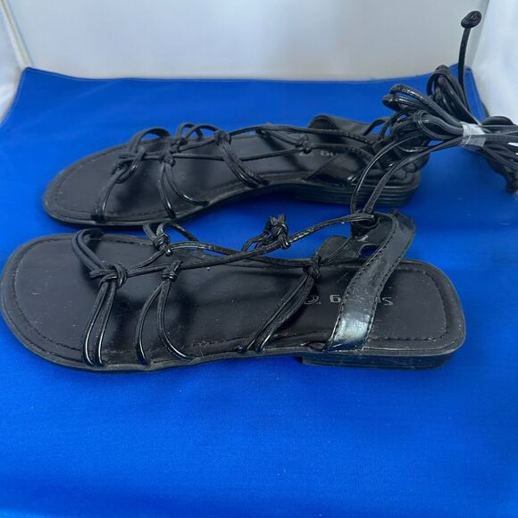 Spring flat sandal with lace up calf - Size 9 - Picture 2 of 6